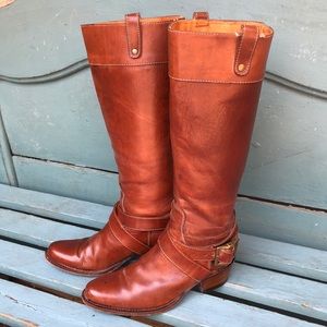 Frye Elizabeth Cross Cross Boots